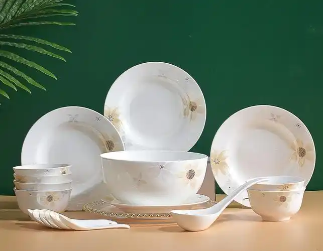 案例：【餐具类产品】景*德*镇*陶瓷店亲测✨双平台客服托管3个月，果断续签  